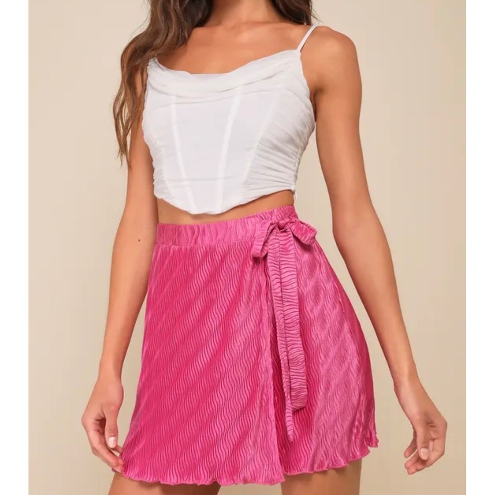 Lulus Cute Praise Hot Pink Plisse Satin Faux-Wrap Mini Skort‎ NWT Large Fuchsia